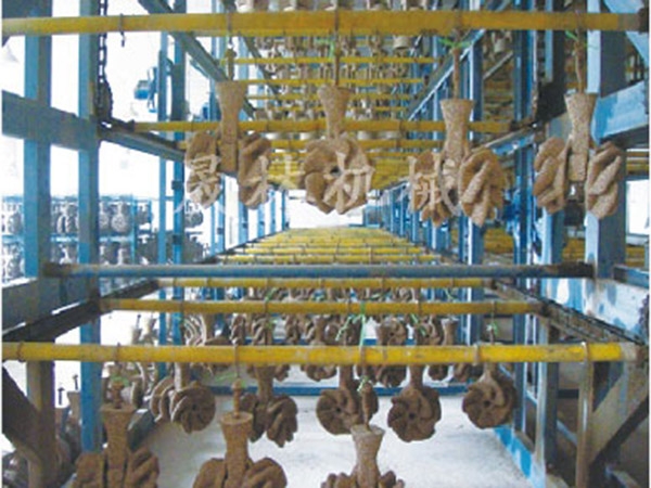 精密鑄鋼自動(dòng)掛漿、淋砂線